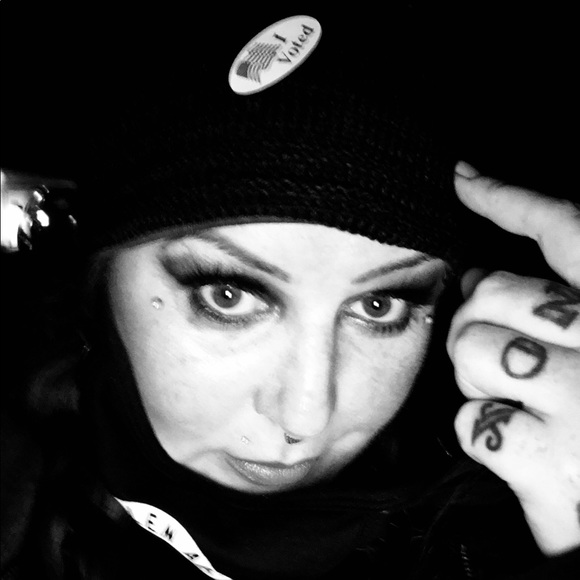 Meet ur Posher,Jamie @Headred80 💯CREATE All DAY! - Picture 7 of 16